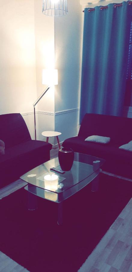 Appartement 48M2 Pour 6 Personnes Au Centre Ville Historique Avec Parking Gratuit Et Une Borne De Recharge Pour Voiture A 10 Metres Avallon Exteriér fotografie